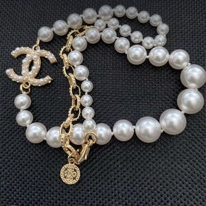 😍 Pre owned New condition Unique Fashion uneven Pearls Necklace19''